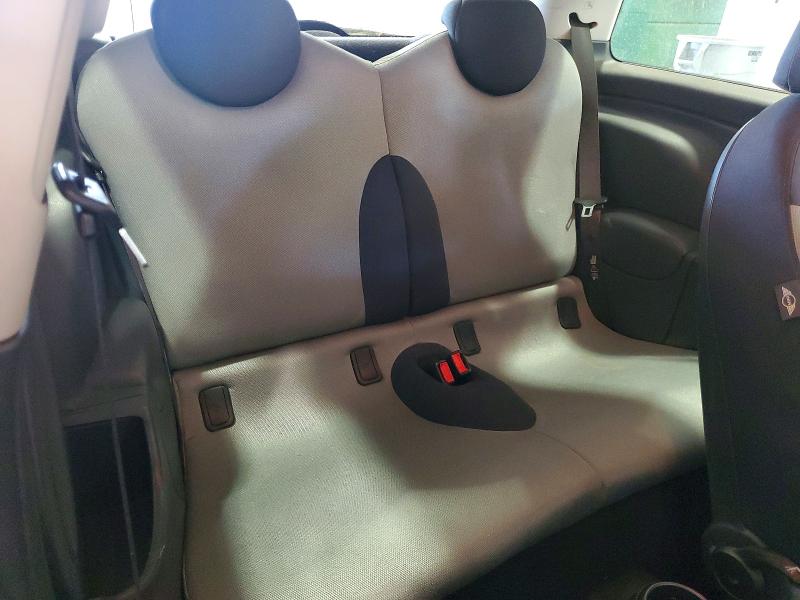 2006 Mini Cooper მანქანა იყიდება აუქციონზე, vin: WMWRC33506TJ74047, აუქციონის ნომერი: 53921286