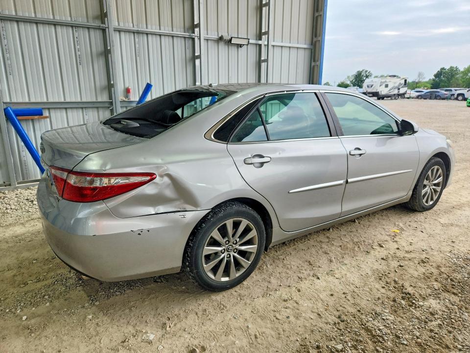 53279296 :رقم المزاد ، 4T1BF1FK3HU415299 vin ، 2017 Toyota Camry مزاد بيع