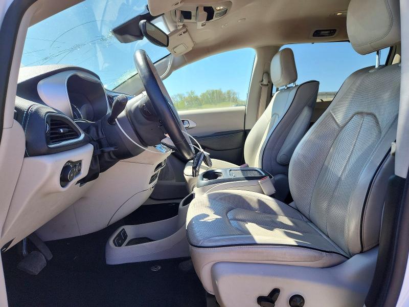 53174696 :رقم المزاد ، 2C4RC1N77JR126762 vin ، 2018 Chrysler Pacifica مزاد بيع