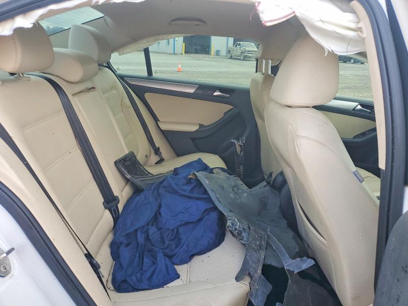 54421696 :رقم المزاد ، 3VWDB7AJ0HM290919 vin ، 2017 Volkswagen Jetta مزاد بيع