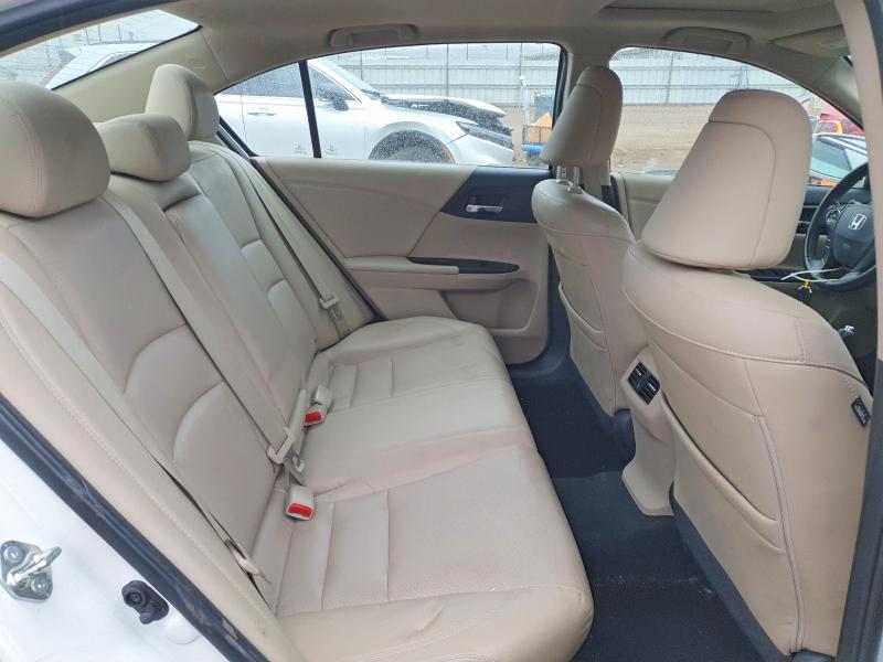 52496236 :رقم المزاد ، 1HGCR3F86FA023935 vin ، 2015 Honda Accord مزاد بيع