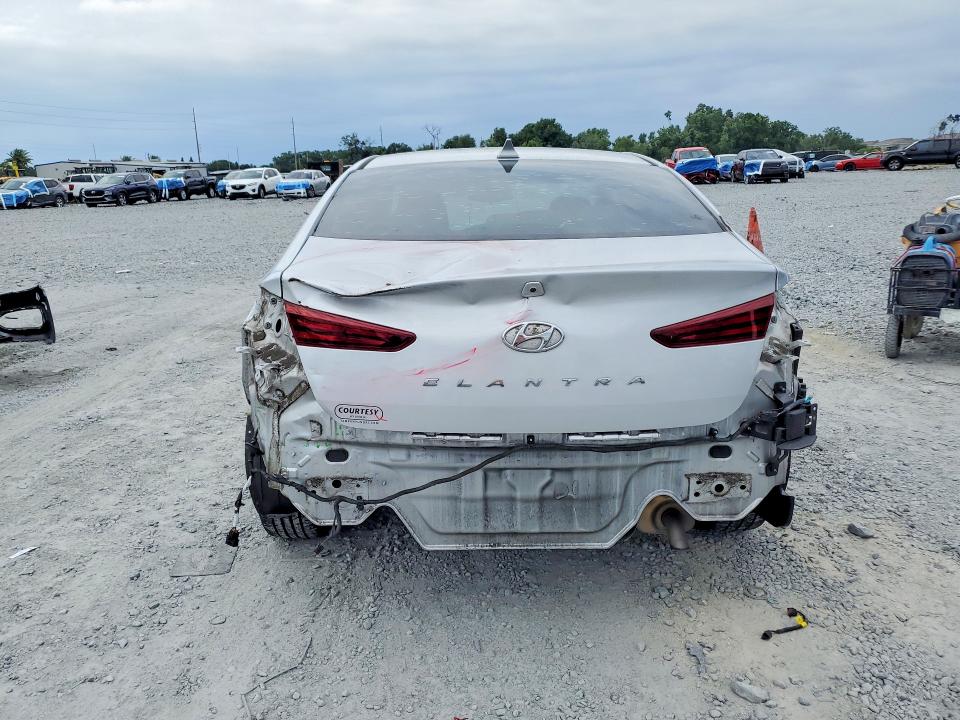 2019 Hyundai Elantra მანქანა იყიდება აუქციონზე, vin: KMHD84LF2KU859728, აუქციონის ნომერი: 53080276