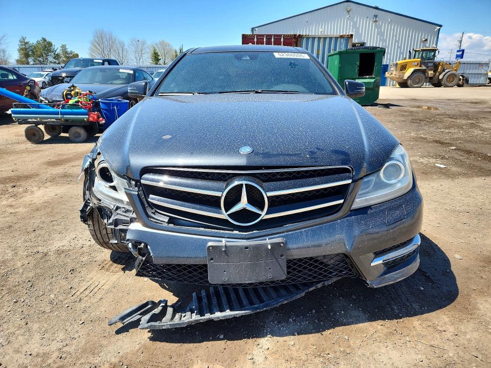 2012 Mercedes-benz C მანქანა იყიდება აუქციონზე, vin: WDDGJ8JB9CF888670, აუქციონის ნომერი: 52366006