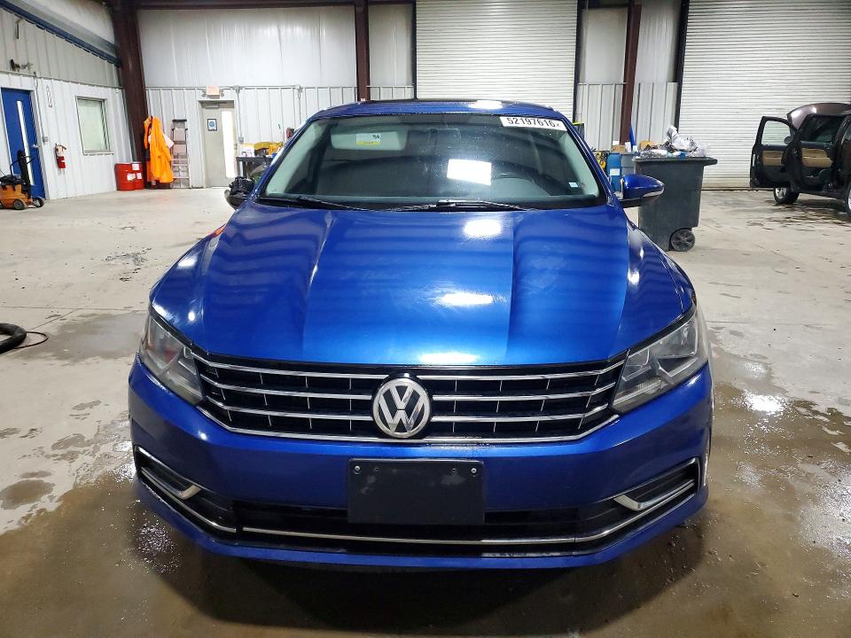 52197616 :رقم المزاد ، 1VWBT7A33GC007919 vin ، 2016 Volkswagen Passat مزاد بيع