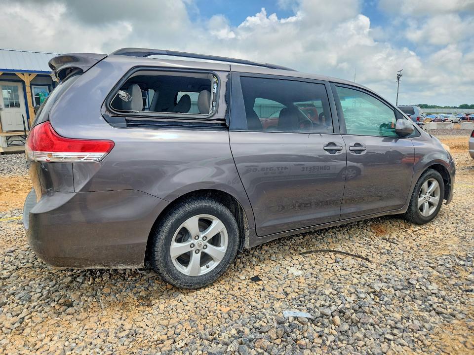 2012 Toyota Sienna მანქანა იყიდება აუქციონზე, vin: 5TDKK3DC0CS196192, აუქციონის ნომერი: 54971686