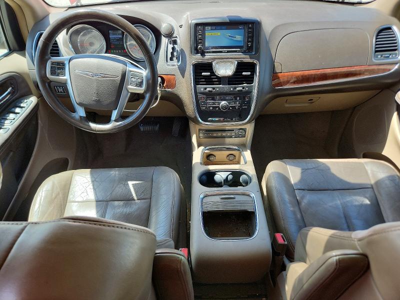 52401536 :رقم المزاد ، 2A4RR6DG1BR616610 vin ، 2011 Chrysler Town & Country مزاد بيع