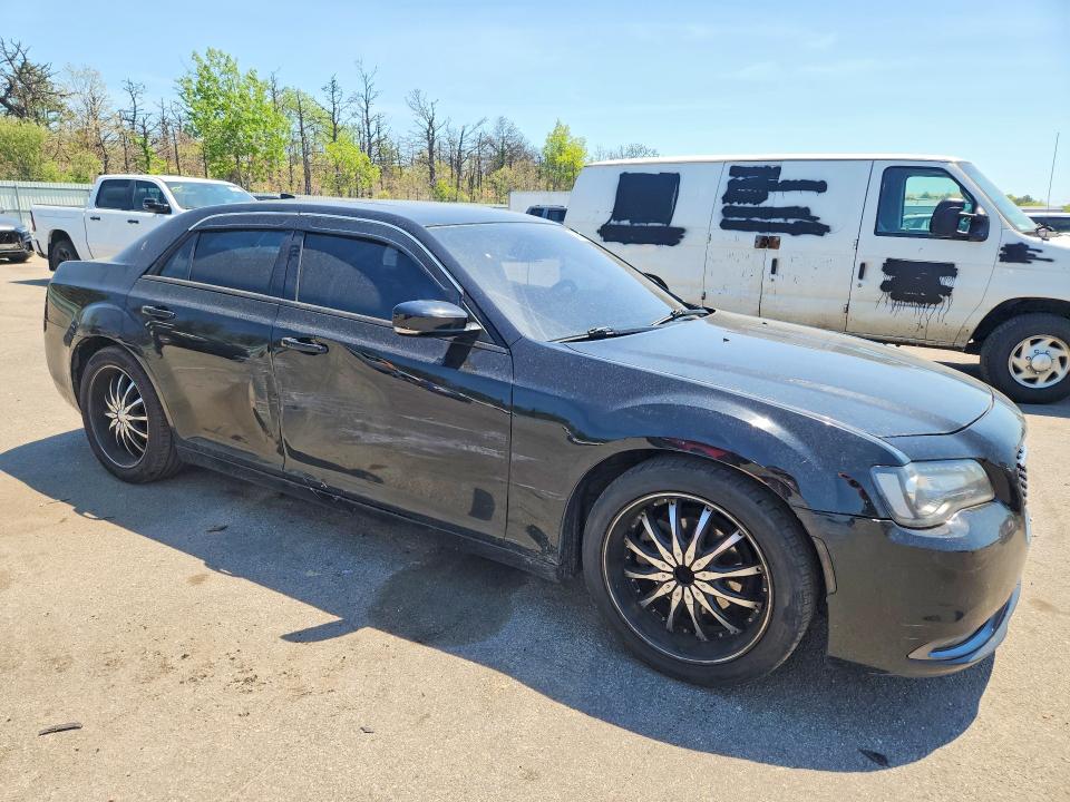 Продажа на аукционе авто 2015 Chrysler 300, vin: 2C3CCABG2FH876081, номер лота: 52963066