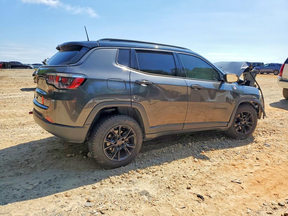 2019 Jeep Compass მანქანა იყიდება აუქციონზე, vin: 3C4NJDDB0KT645226, აუქციონის ნომერი: 53401566