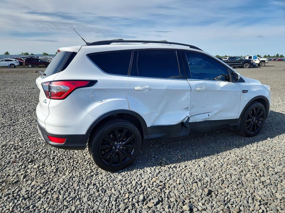 Продаж на аукціоні авто 2017 Ford Escape, vin: 1FMCU9G99HUD43190, номер лоту: 54147376