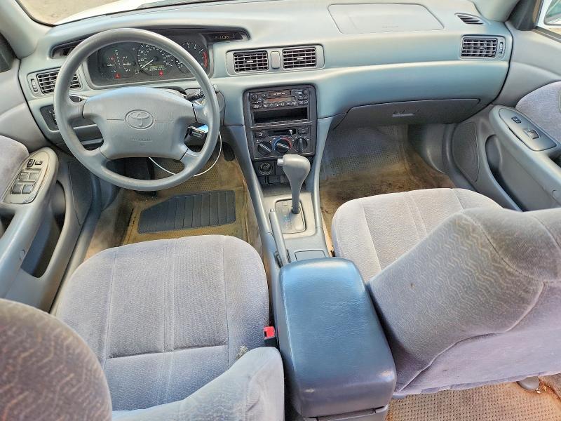 1998 Toyota Camry მანქანა იყიდება აუქციონზე, vin: 4T1BG22K1WU826156, აუქციონის ნომერი: 53810196