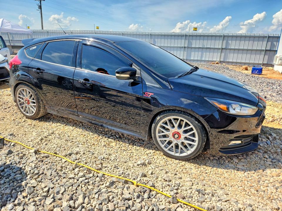 Продажа на аукционе авто 2018 Ford Focus, vin: 1FADP3L94JL300655, номер лота: 54702396