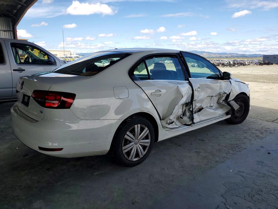 55222936 :رقم المزاد ، 3VW2B7AJ1HM282044 vin ، 2017 Volkswagen Jetta مزاد بيع