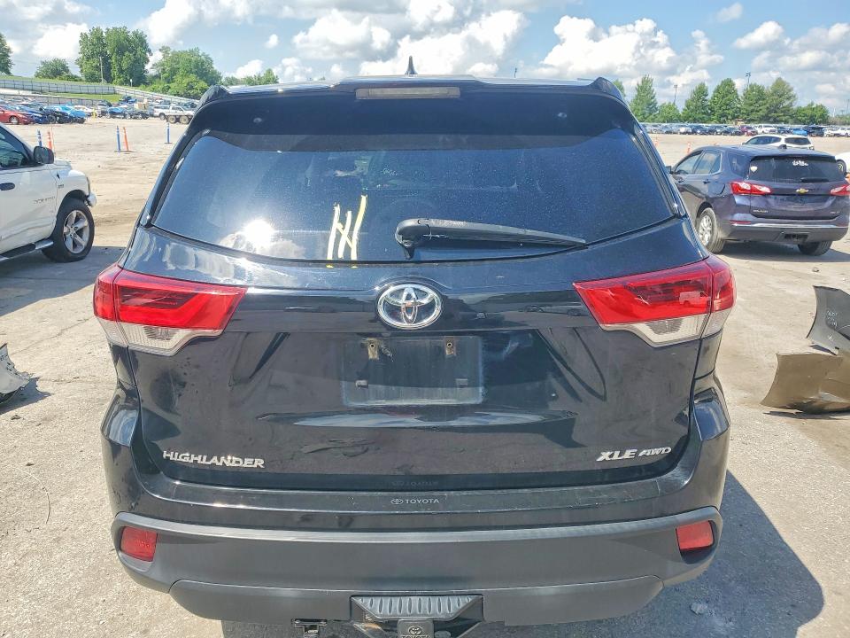 2017 Toyota Highlander მანქანა იყიდება აუქციონზე, vin: 5TDJZRFH9HS432252, აუქციონის ნომერი: 55041126
