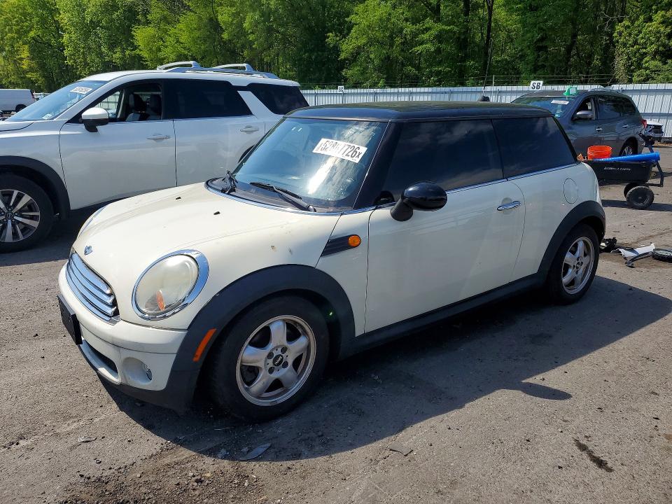 Auction sale of the 2009 Mini Cooper, vin: WMWMF33519TW72988, lot number: 52867726