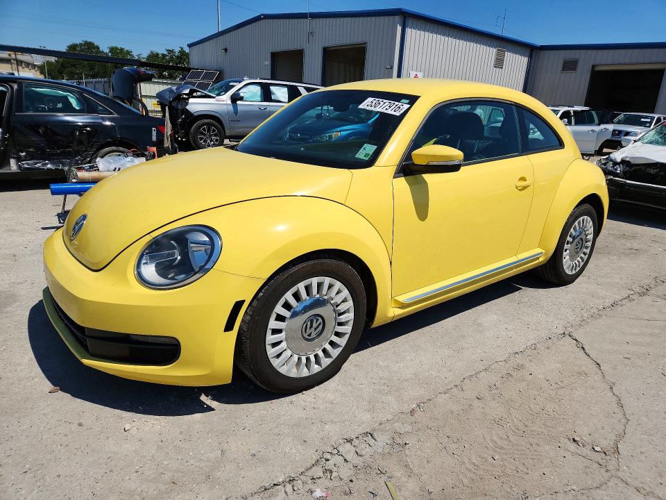 53617916 :رقم المزاد ، 3VWJX7AT2EM601042 vin ، 2014 Volkswagen Beetle مزاد بيع