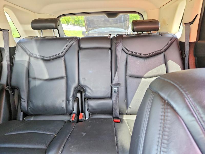 53790916 :رقم المزاد ، 1GYKNDRS1HZ223462 vin ، 2017 Cadillac Xt5 مزاد بيع