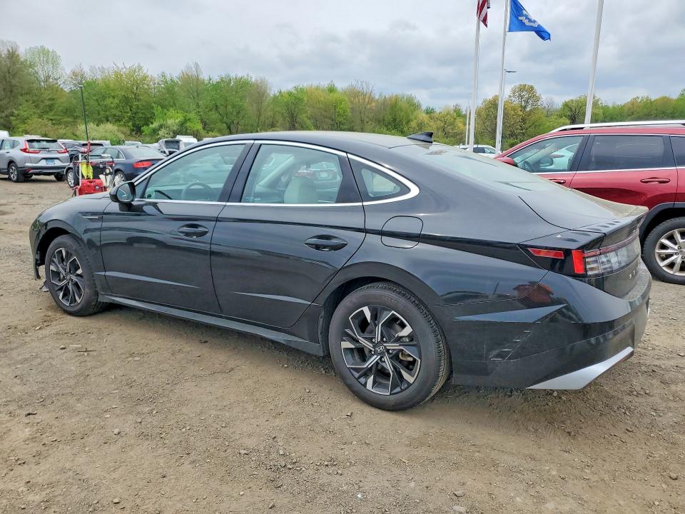 2025 Hyundai Sonata მანქანა იყიდება აუქციონზე, vin: KMHL64JA1SA505130, აუქციონის ნომერი: 52806626