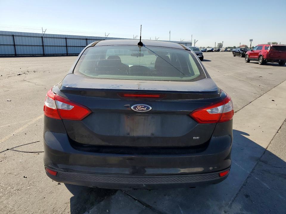 54651186 :رقم المزاد ، 1FADP3F20EL150418 vin ، 2014 Ford Focus مزاد بيع