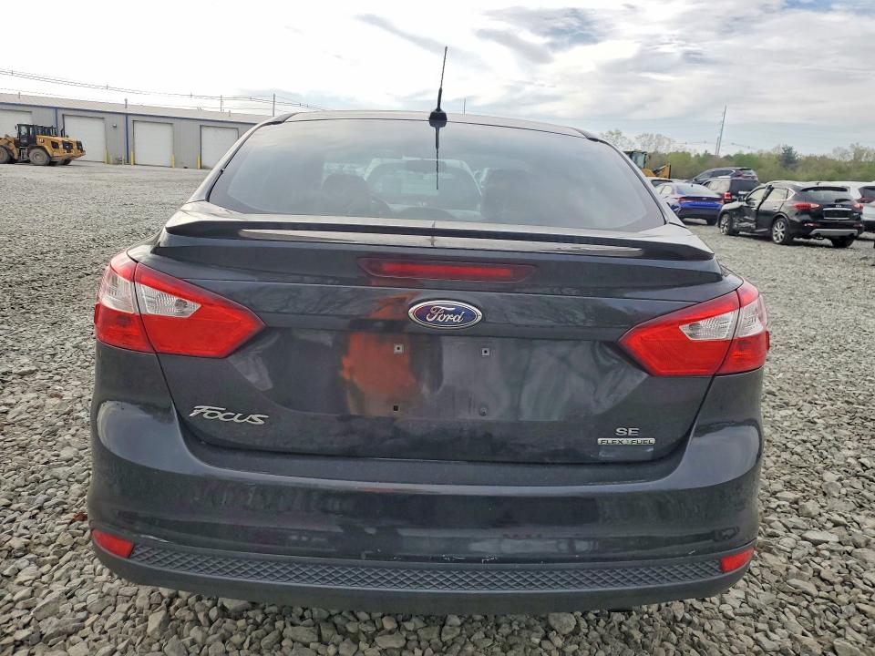 Auction sale of the 2014 Ford Focus, vin: 1FADP3F29EL232180, lot number: 52178256