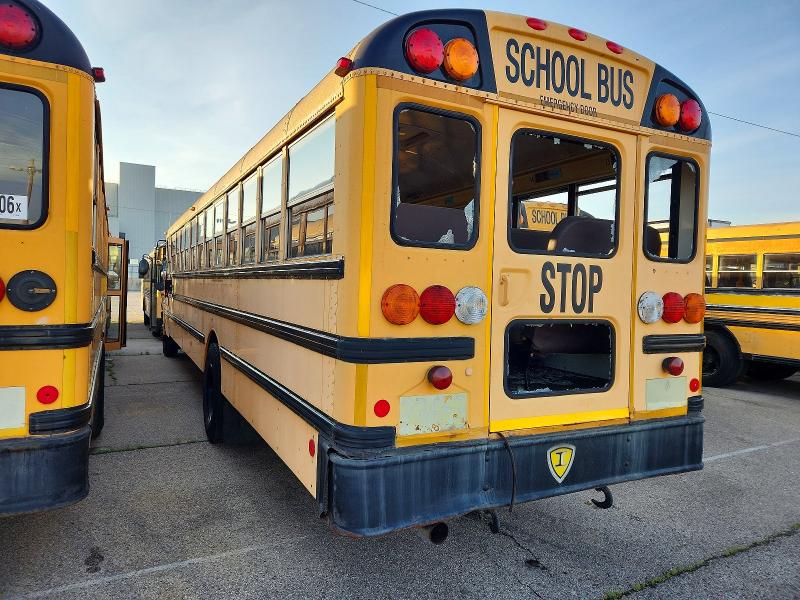 55187736 :رقم المزاد ، 4DRBUAAN57B479829 vin ، 2007 Ic Corporation School Bus مزاد بيع
