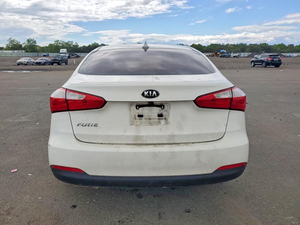 Aukcja sprzedaży 2016 Kia Forte, vin: KNAFK4A62G5617909, numer aukcji: 54749126