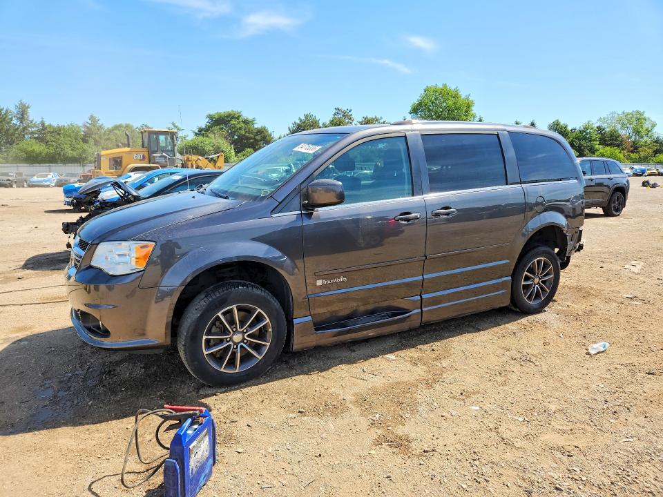 Auction sale of the 2017 Dodge Grand Caravan, vin: 2C4RDGCG1HR651104, lot number: 54715336