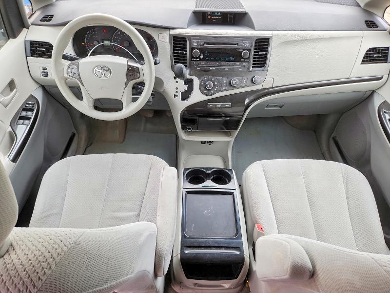 Продажа на аукционе авто 2011 Toyota Sienna, vin: 5TDJK3DC1BS020276, номер лота: 52923696