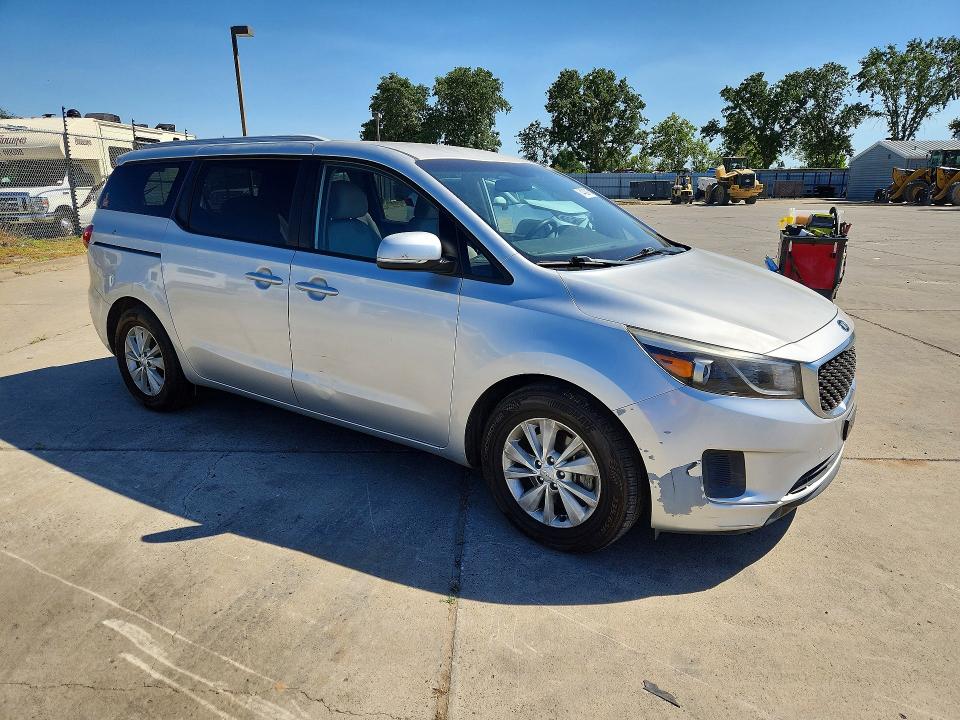 54429476 :رقم المزاد ، KNDMB5C18F6062622 vin ، 2015 Kia Sedona مزاد بيع