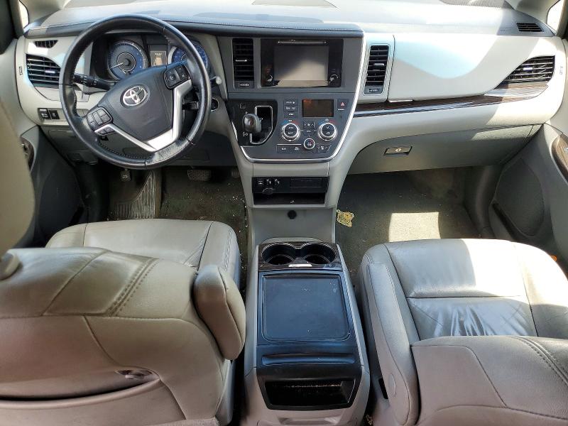 54665996 :رقم المزاد ، 5TDYK3DC5FS663220 vin ، 2015 Toyota Sienna مزاد بيع
