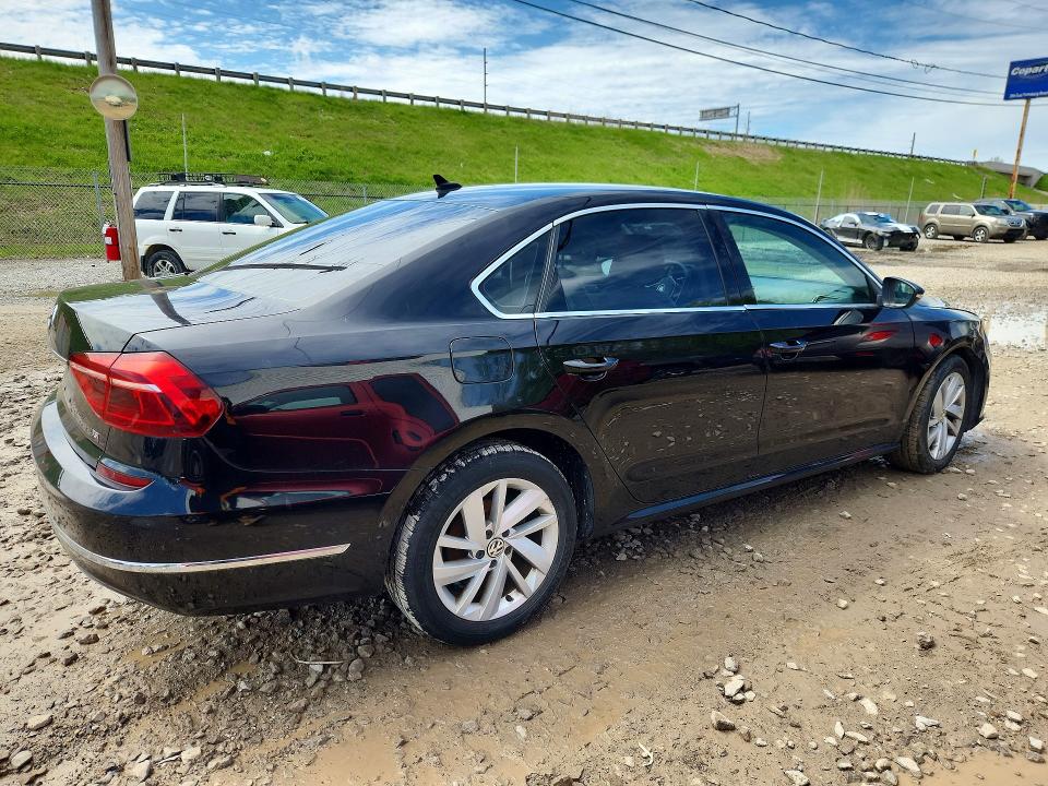 Продаж на аукціоні авто 2018 Volkswagen Passat, vin: 1VWBA7A37JC005894, номер лоту: 52860836