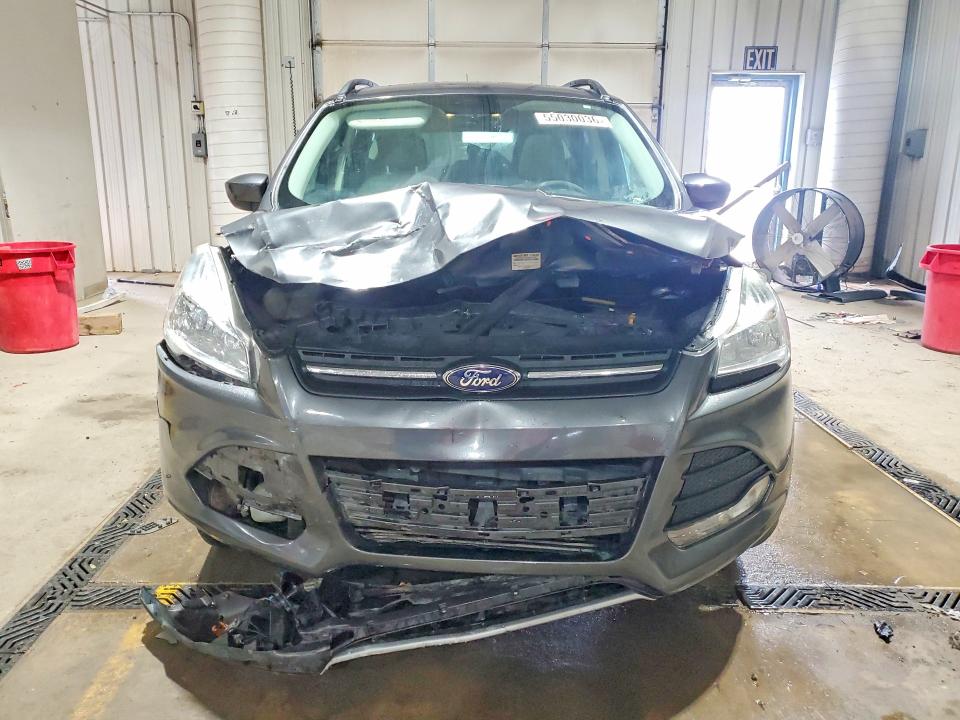 55030036 :رقم المزاد ، 1FMCU9G99FUA14227 vin ، 2015 Ford Escape مزاد بيع