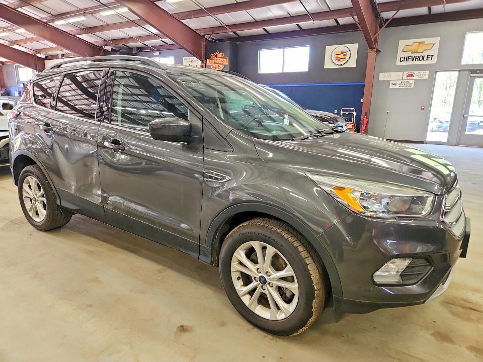 49040876 :رقم المزاد ، 1FMCU9GDXJUA65913 vin ، 2018 Ford Escape مزاد بيع