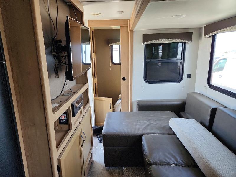 53979186 :رقم المزاد ، 54CTM1T28L4025665 vin ، 2020 Winnebago Minnie مزاد بيع