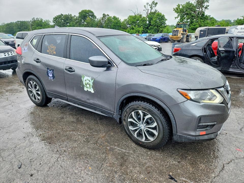 2017 Nissan Rogue მანქანა იყიდება აუქციონზე, vin: JN8AT2MTXHW385687, აუქციონის ნომერი: 54838206