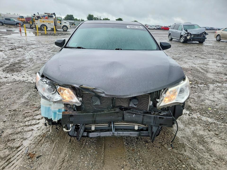 54487106 :رقم المزاد ، 4T4BF1FK1CR215715 vin ، 2012 Toyota Camry مزاد بيع