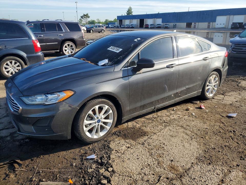 Продажа на аукционе авто 2020 Ford Fusion, vin: 3FA6P0HD5LR110517, номер лота: 54953166