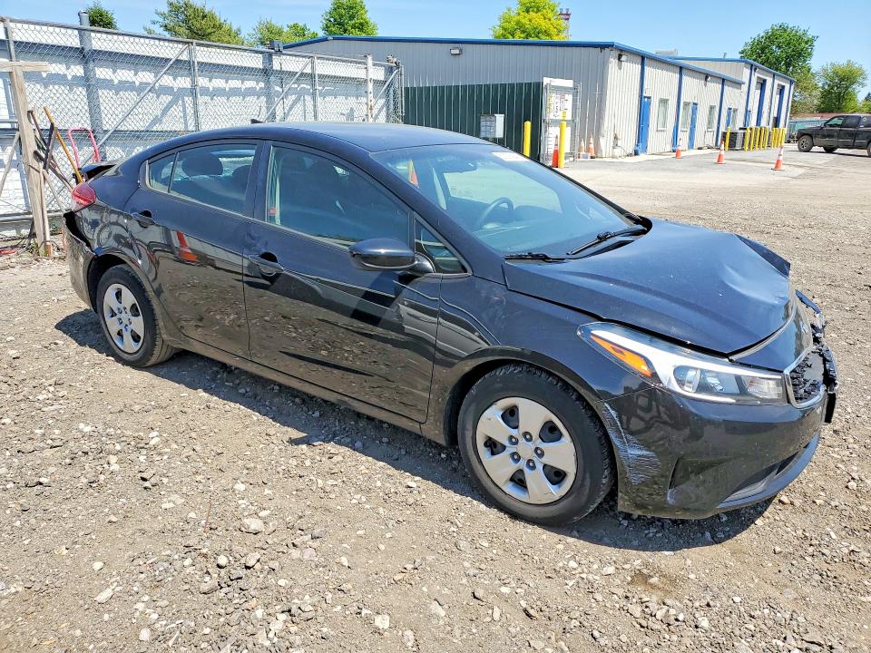 53375946 :رقم المزاد ، 3KPFL4A78JE280666 vin ، 2018 Kia Forte مزاد بيع