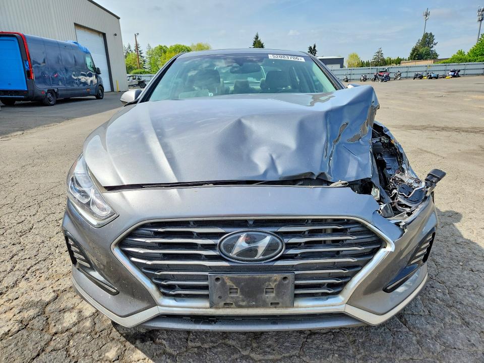 52083706 :رقم المزاد ، 5NPE34AF5JH664242 vin ، 2018 Hyundai Sonata مزاد بيع