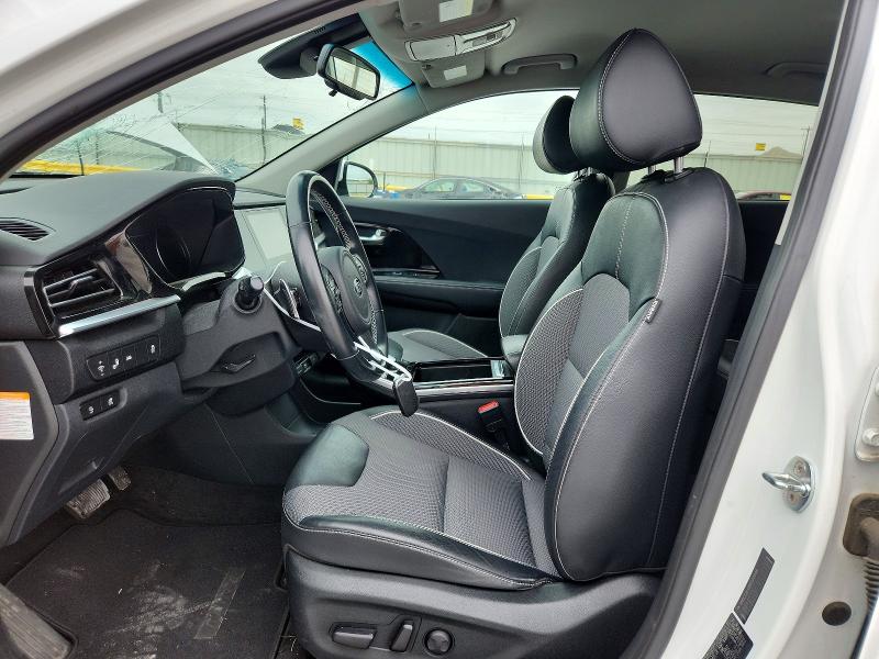 51911206 :رقم المزاد ، KNDCC3LGXM5104048 vin ، 2021 Kia Niro مزاد بيع
