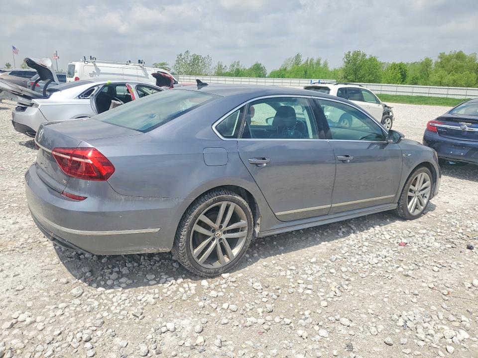 54304616 :رقم المزاد ، 1VWDT7A38HC056088 vin ، 2017 Volkswagen Passat مزاد بيع