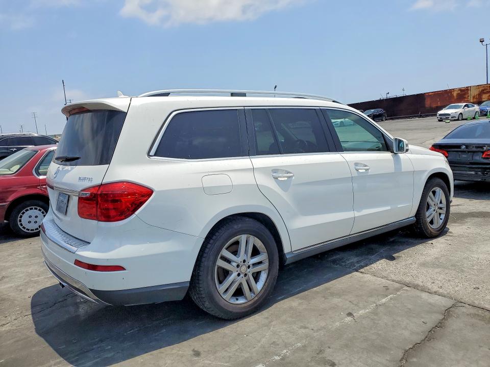 Продажа на аукционе авто 2015 Mercedes-benz Gl, vin: 4JGDF2EE2FA481156, номер лота: 54801776