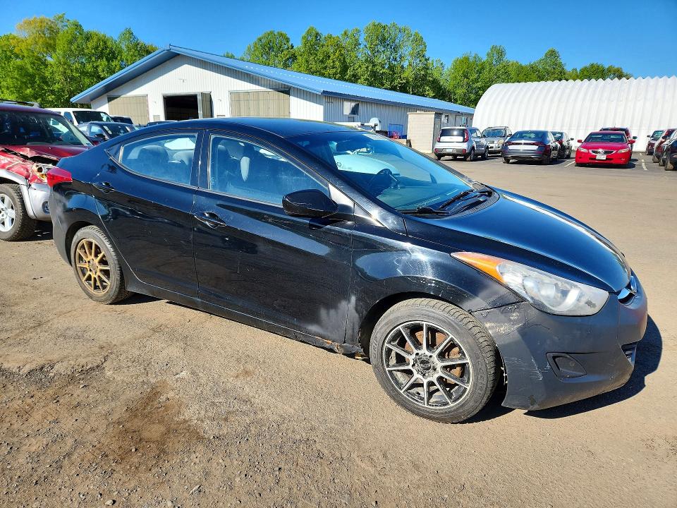 2013 Hyundai Elantra მანქანა იყიდება აუქციონზე, vin: 5NPDH4AE2DH217117, აუქციონის ნომერი: 53585386
