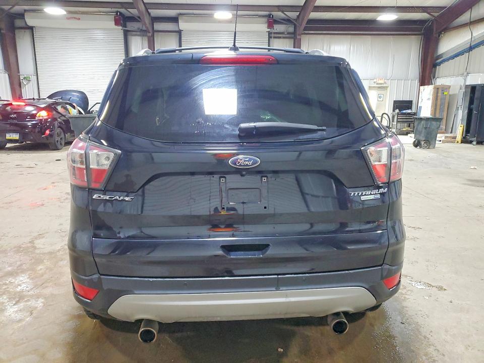 54313796 :رقم المزاد ، 1FMCU9JD5HUB23073 vin ، 2017 Ford Escape مزاد بيع
