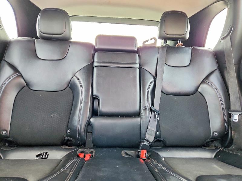 53942286 :رقم المزاد ، 1C4PJLLB0KD185415 vin ، 2019 Jeep Cherokee مزاد بيع