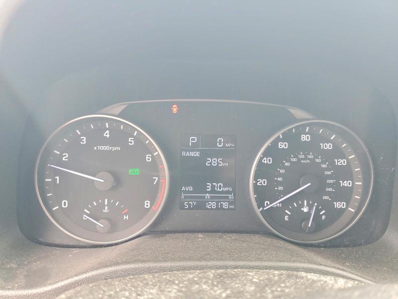 52969966 :رقم المزاد ، 5NPD84LF1HH156127 vin ، 2017 Hyundai Elantra مزاد بيع
