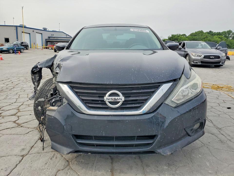 2018 Nissan Altima მანქანა იყიდება აუქციონზე, vin: 1N4AL3APXJC124372, აუქციონის ნომერი: 52389066