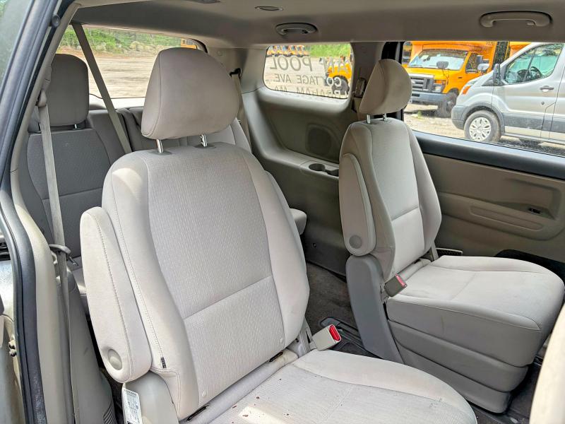 Продаж на аукціоні авто 2016 Kia Sedona, vin: KNDMA5C1XG6120525, номер лоту: 54844746