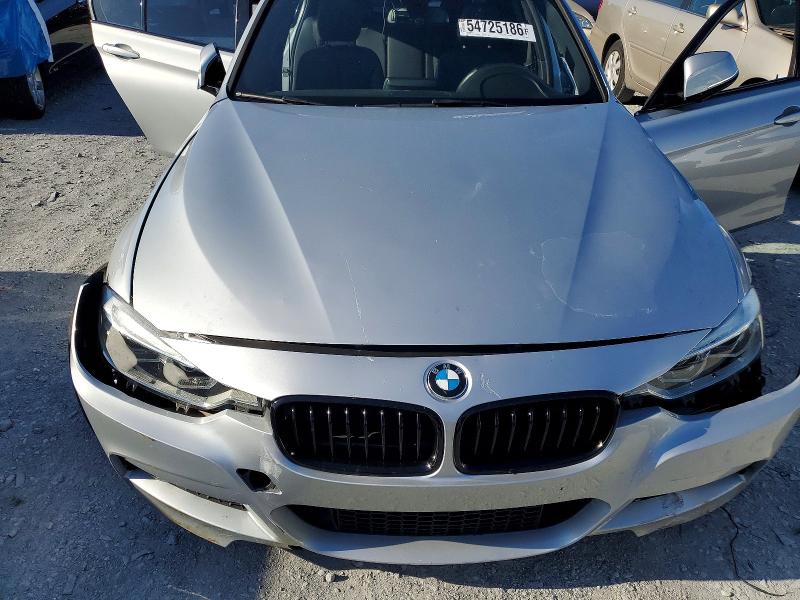 2018 Bmw 330 მანქანა იყიდება აუქციონზე, vin: WBA8B9G58JNU98131, აუქციონის ნომერი: 54725186