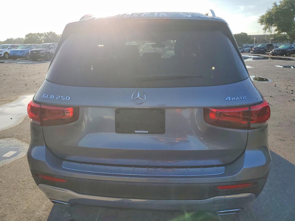 55489386 :رقم المزاد ، WDC4M4HB7LW001743 vin ، 2020 Mercedes-benz Glb مزاد بيع