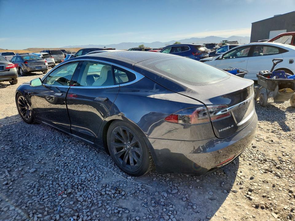 Продаж на аукціоні авто 2018 Tesla Model S, vin: 5YJSA1E28JF274765, номер лоту: 55080656